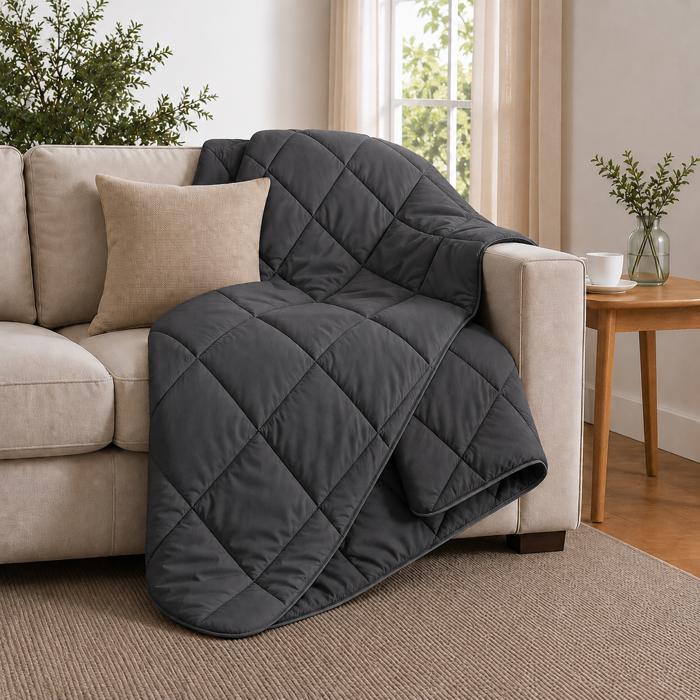 3-Piece Reversible Comforter Bedding Set with 2 Pillowcases, Lightweight Microfiber Construction, Soft Quilted Design for Year-Round Use, Available in Full/Queen & King/California King