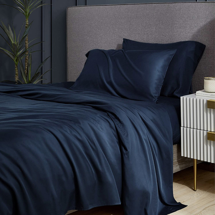 Ultra-Luxury 1800 Series Soft & Cooling Bamboo Blend Sheet Set