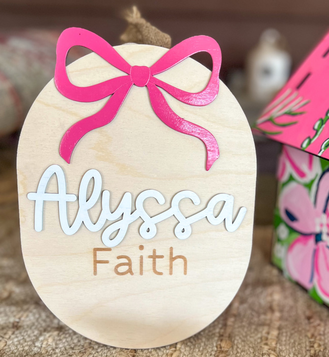 Personalized Girls Name Sign with Acrylic Bow – Custom Wood Bedroom Door Sign – Nursery Decor