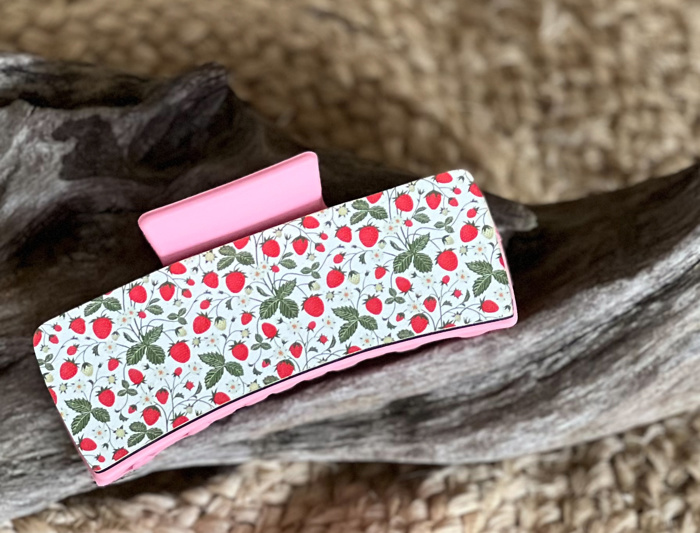 Strawberry Vine Pattern Hair Claw – Handmade in the Outer Banks