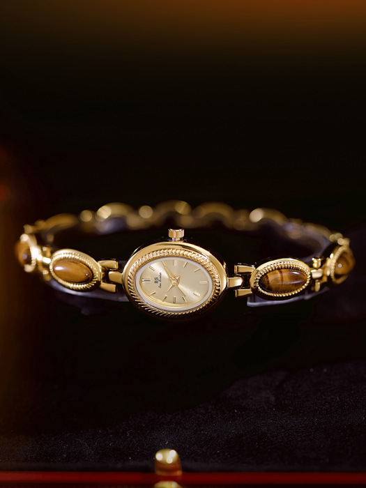 Women Fashion Vintage Watches