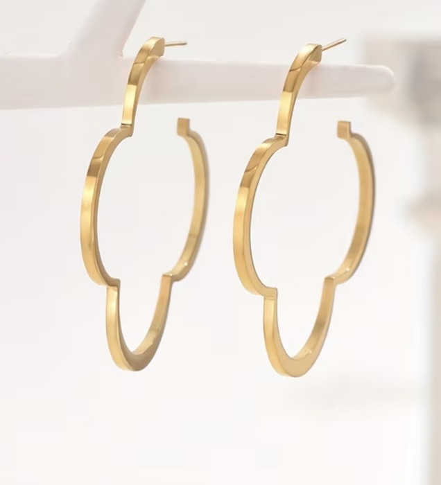 Gold Clover Earrings