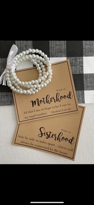 Stunning Mother's Day 5 Pearl Strand Bracelet & Card