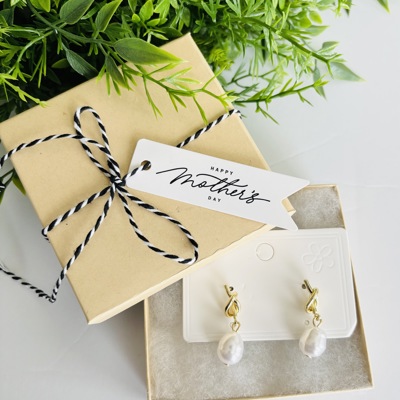 Ready to Gift Mother's Day Earring Gift Set