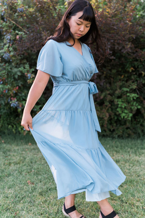 Amber Women Blue Midi Solid Dress