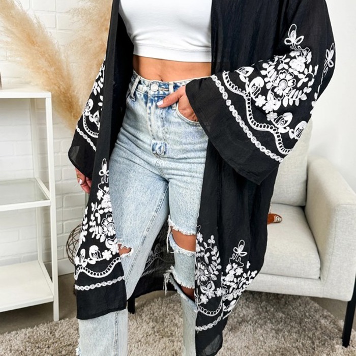 Embroidered Floral Vine Lace Cardigan / Kimonos boho chic Cover-up