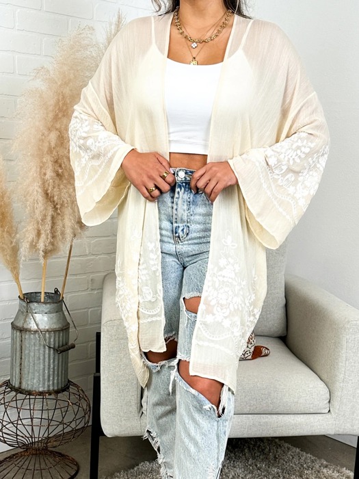 Embroidered Floral Vine Lace Cardigan / Kimonos boho chic Cover-up