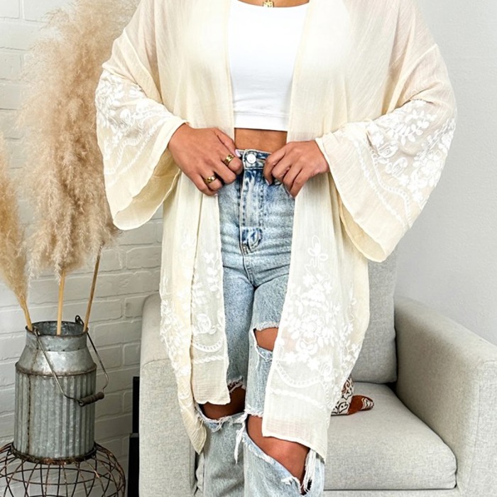Embroidered Floral Vine Lace Cardigan / Kimonos boho chic Cover-up