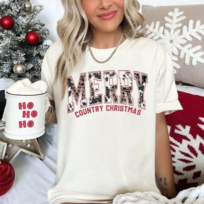 Merry Country Christmas Leopard Print Fur Collegiate Retro Vintage Comfort Colors Tee