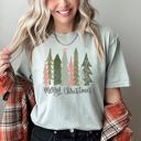 XXL Bay Light Sage Retro Merry Christmas Trees Pastels Star Holiday Edition Vintage Illustration Comfort Colors Tee