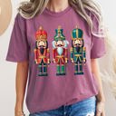XXXL Berry Red Retro Nutcrackers Classic Colorful Christmas Print Illustration For Holiday Season And Nostalgia Comfort Colors Tee