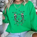 XXXL Irish Bright Green Dancing Skeletons Retro Christmas Festive Skeleton Dance Motif Winter Holiday Illustration Sweatshirt