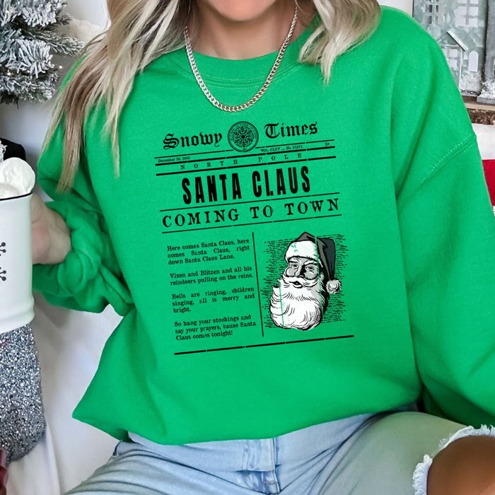Santa Claus Is Coming To Town, Retro Newspaper Christmas Edition Vintage Print Sweatshirt