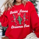 XXL Red Rocking Around The Christmas Tree Desert Skeletons Holiday Nights Graphic Sweatshirt