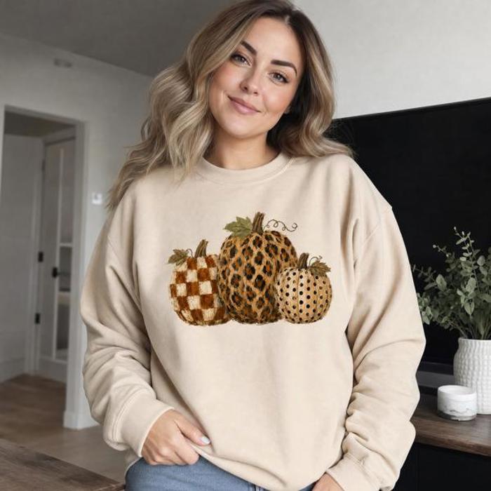 Leopard Polka Dot Pumpkins, Fall Harvest, Rustic Autumn, Farmhouse Style Sweatshirt