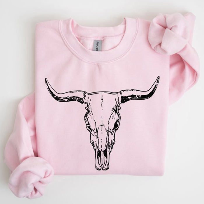 Long Horn, Cow Skull, Rodeo, Cowboy Western Heritage Rustic Vintage Inspired Sweatshirt