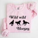 XXL Light Pink Wild Wild Horses, Country, Western Rodeo Spirit And Prairie Sunset Art Sweatshirt