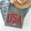 XXL Gray USA Flag Patriotic American Pride Print Emblem With Bold Stars And Stripes Across The Banner Comfort Colors Tee