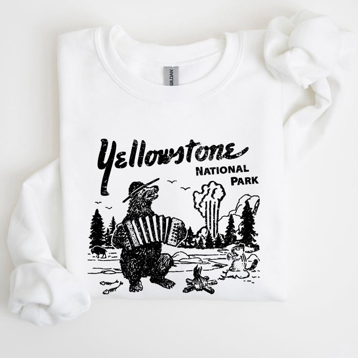 Retro Yellowstone National Park Bear Chipmunk Nature Landscape Illustration Sweatshirt