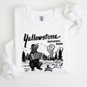 XXXL White Retro Yellowstone National Park Bear Chipmunk Nature Landscape Illustration Sweatshirt