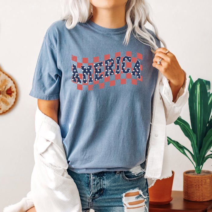 America Retro Patriotic USA Checkered Vintage Flag Inspired Heritage Edition Comfort Colors Tee