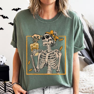 Coffee Lover Skeleton Lady Mom Retro Aesthetic Vintage Graphic Comfort Colors Tee