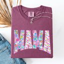  Mama Colorful Floral Patterns Bright Summer Beach Vacation Mood Floral Design Comfort Colors Tee
