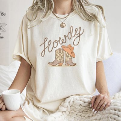 Howdy Cowboy Boots Western Country Cowgirl Vintage Sunset Print Comfort Colors Tee