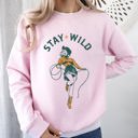 XXXL Light Pink Stay Wild Cowgirl Western Country Cowboy Featuring Classic Western Style Graphic Sweatshirt
