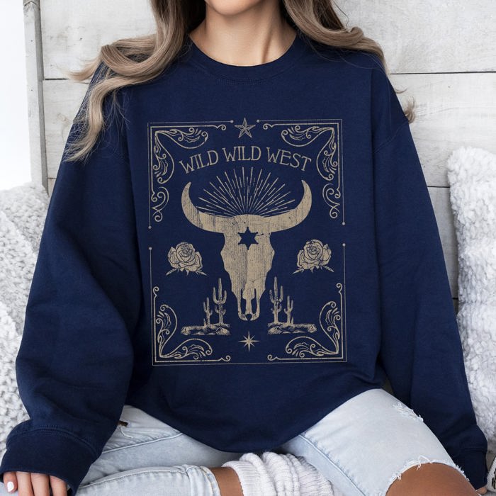Wild Wild West Skull Cattle Cowboy Cowgirl Western Frontier Legend Saloon Style Sweatshirt