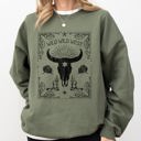 Small Military Green Wild Wild West Skull Cattle Cowboy Cowgirl Western Frontier Legend Saloon Style Sweatshirt