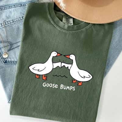 Goose Bumps Meme Joke Vintage Style Artwork With Retro Typography Comfort Colors Tee