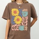 XXL Espresso Brown Bold Gorgeous Abstract Flowers Boho Floral Design For Summer Vibes And Garden Festival Nature Comfort Colors Tee