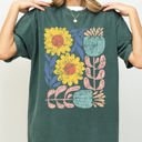 Small Blue Spruce Green Bold Gorgeous Abstract Flowers Boho Floral Design For Summer Vibes And Garden Festival Nature Comfort Colors Tee