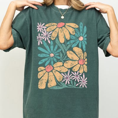 Chic Gorgeous Abstract Flowers Boho Floral Design Summer Vibes Gardening Festival Nature Comfort Colors Tee