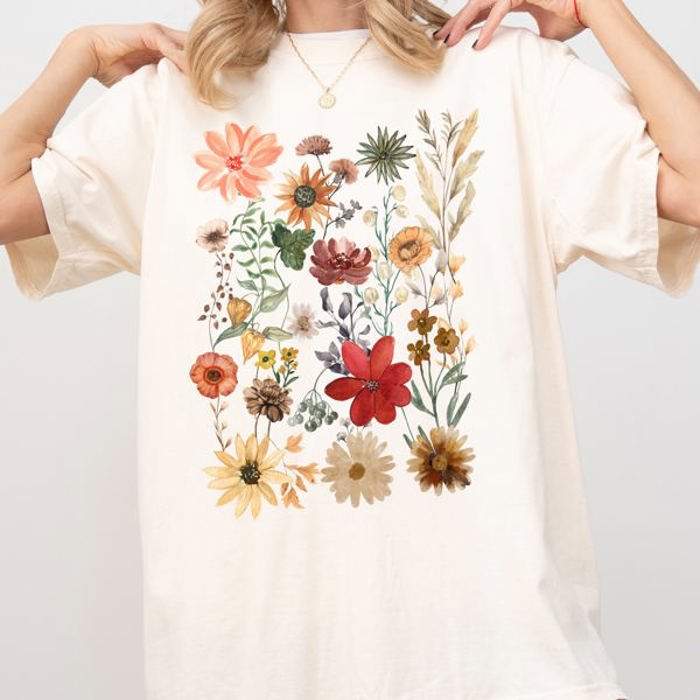 Autumn Pressed Flowers With Botanical Leaves And Rustic Fall Aesthetic For Nature Lovers Comfort Colors Tee