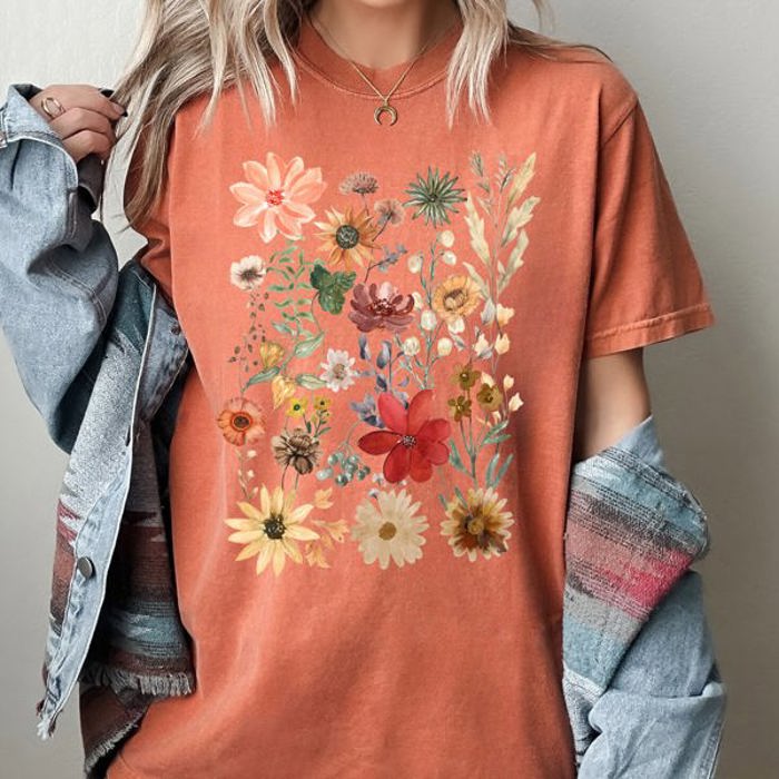 Autumn Pressed Flowers With Botanical Leaves And Rustic Fall Aesthetic For Nature Lovers Comfort Colors Tee