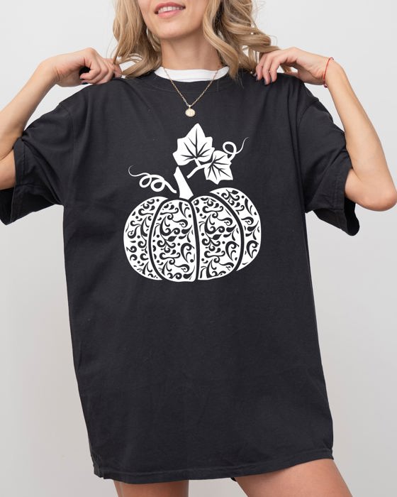 Folk Art Pumpkin Autumnal Festival Thanksgiving Halloween Seasonal Decor Print Comfort Colors Tee