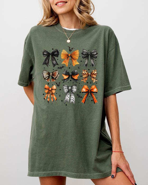 Halloween Bat Bows Girly Ribbons Coquette Spooky Autumn Fall Thanksgiving Comfort Colors Tee