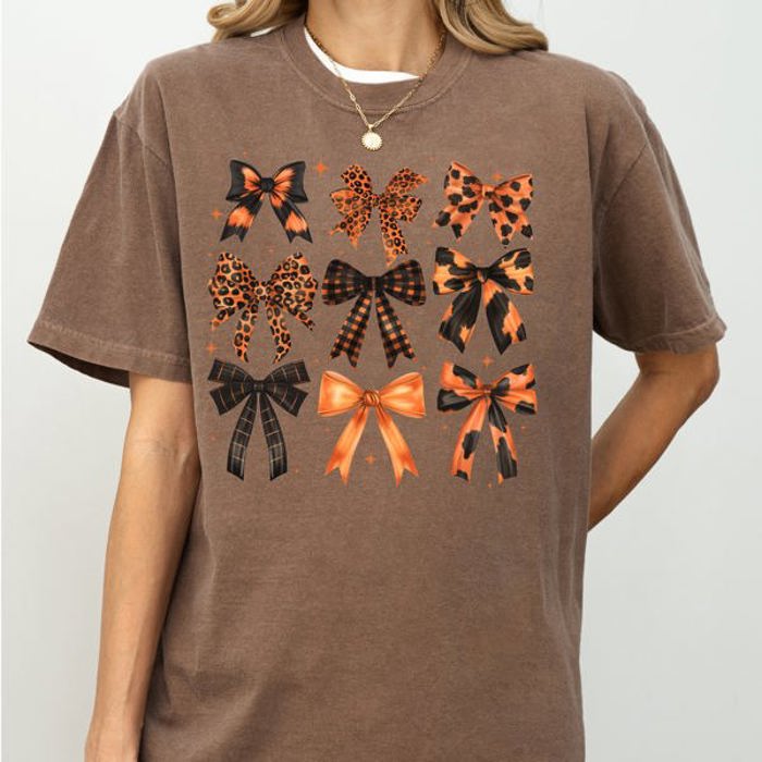 Halloween Bows Girly Ribbons Coquette Spooky Autumn Fall Thanksgiving Comfort Colors Tee