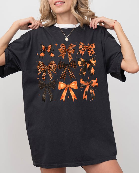 Halloween Bows Girly Ribbons Coquette Spooky Autumn Fall Thanksgiving Comfort Colors Tee