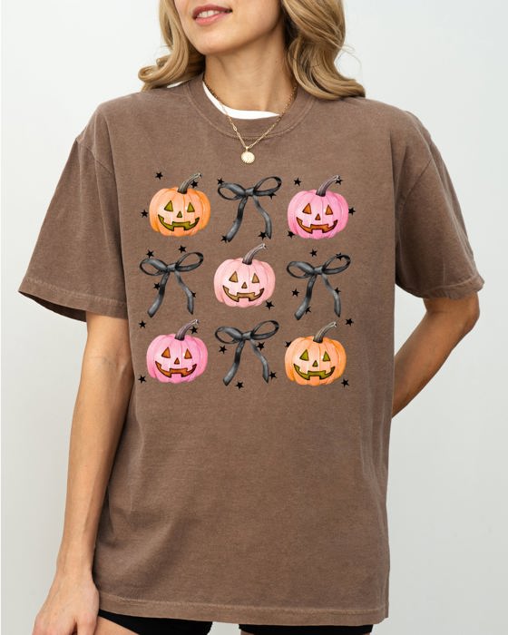 Halloween Cute Pumpkins Bows Jack-O-Lantern Girly Ribbons Coquette Spooky Autumn Fall Thanksgiving Comfort Colors Tee