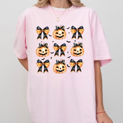 Halloween Pumpkins Bows Jack-O-Lantern Girly Ribbons Coquette Spooky Autumn Fall Thanksgiving Comfort Colors Tee
