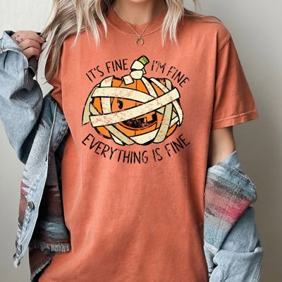 It's Fine, I'm Fine, Everything Is Fine Pumpkin Halloween Jack-O-Lantern Spooky Fall Autumn Comfort Colors Tee