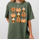 XL Moss Dark Green Pumpkin Spice Latte Ribbons Fall Coffee Pumpkins Autumn Thanksgiving Halloween Bows Comfort Colors Tee