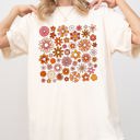  Retro Autumn Flowers Vintage Floral Pattern Autumn Seasonal Thanksgiving Halloween Floral Art Comfort Colors Tee
