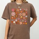 XXL Espresso Brown Retro Autumn Flowers Vintage Floral Pattern Autumn Seasonal Thanksgiving Halloween Floral Art Comfort Colors Tee