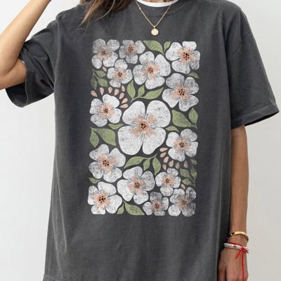 White Autumn Flowers Botanical Retro Fall Floral Vintage Garden Illustration Comfort Colors Tee