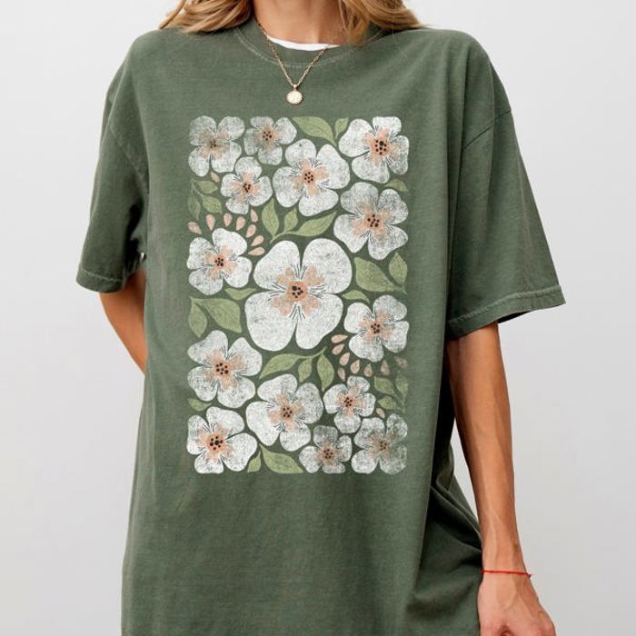 White Autumn Flowers Botanical Retro Fall Floral Vintage Garden Illustration Comfort Colors Tee