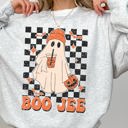 XXL Ash Light Gray Boo-Jee Ghost Checkered Retro Halloween Coffee Drink Illustration Cozy Sweatshirt